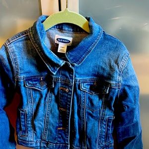 Old Navy child’s size 6/7 Levi jacket excellent condition